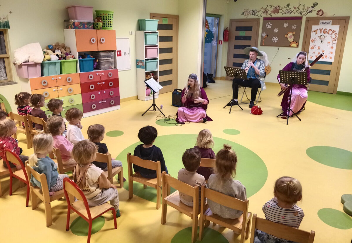 9fe9787d-2bb7-4fbf-9dfd-deb619c220af